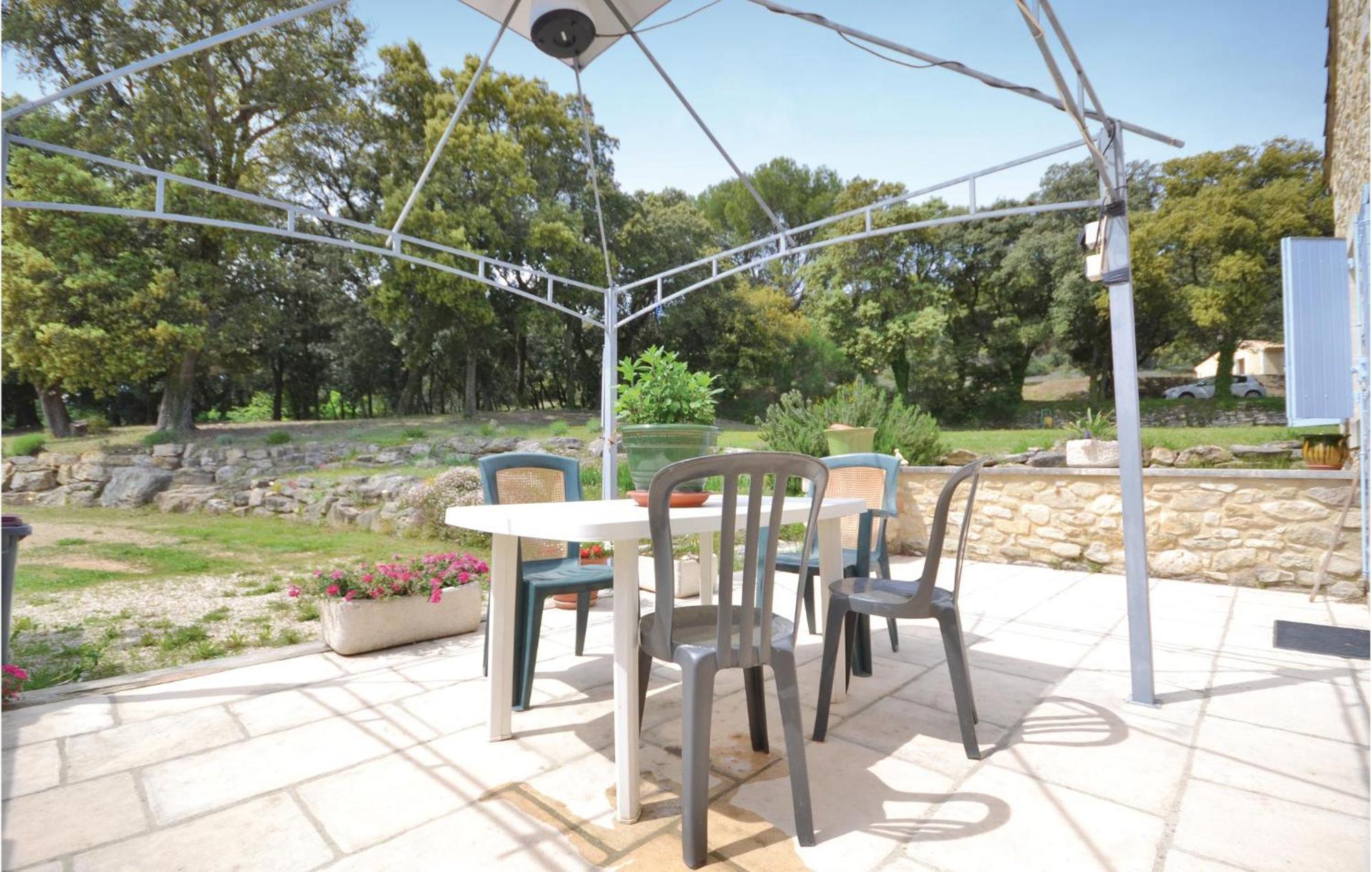 Awesome Home In Bollene With Wifi 외부 사진